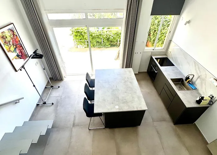 Casa Felipe 4 * 아데제