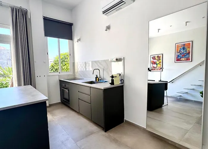 Casa Felipe 4 * 아데제